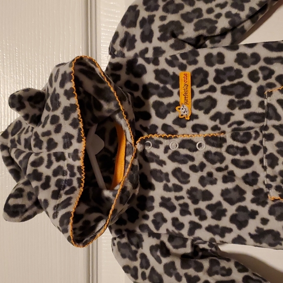 NWT Carter's Girls Animal Print Hooded Fleece Long Sleeve Romp - Size 6 Months - Picture 2 of 9